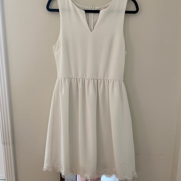 Everly White Casual Dress - Picture 1 of 3